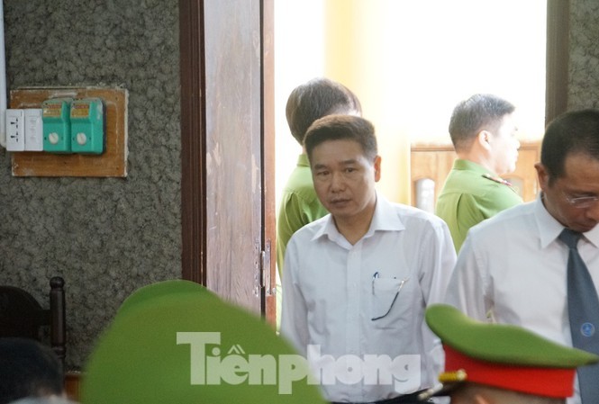 Gian lận thi Sơn La: Khởi tố vụ đưa - nhận hối lộ, bắt giam cựu PGĐ Sở Ông Trần Xuân Yến - nguyên Phó GĐ Sở GD&ĐT Sơn La đã bị bắt tạm giam.