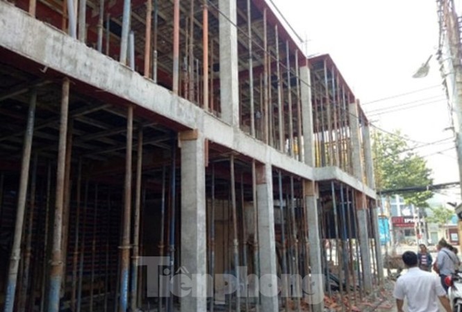 Một doanh nghiệp xin xây 300 nhà vệ sinh trên ‘đất vàng’ Một doanh nghiệp xin xây 300 nhà vệ sinh trên ‘đất vàng’