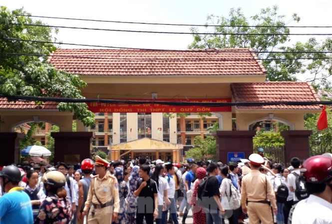Hôm nay, Thái Bình công bố điểm thi vào lớp 10 Ngày 8 và 9/6, hơn 18.000 thí sinh dự thi vào lớp 10 công lập tại Thái Bình - Ảnh: Hoàng Long