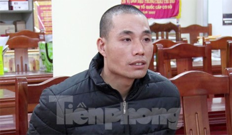 Trùm ma túy trốn truy nã đội lốt 'cửu vạn' sa lưới Mặc dù sống trên núi, làm "cửu vạn", đối tượng Linh vẫn không thoát tội .Ảnh: TL