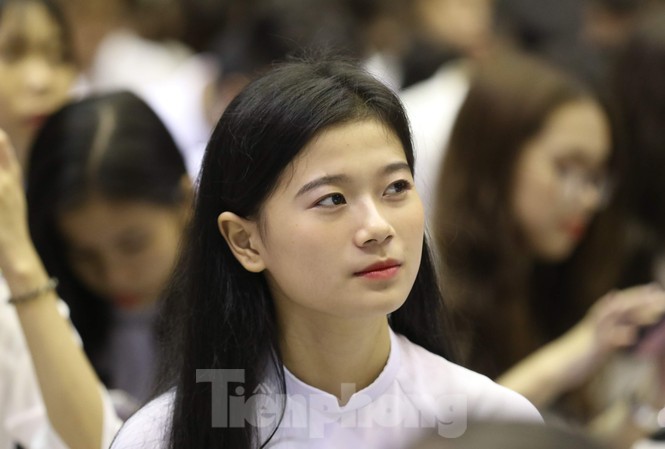 Học sinh, sinh viên sư phạm được hỗ trợ 3,6 triệu đồng mỗi tháng Sinh viên ĐH Sư phạm Hà Nội