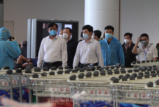 190.000 lưu học sinh Việt Nam đang ở nước ngoài: Bộ GD&ĐT khuyến cáo khẩn 190.000 lưu học sinh Việt Nam đang ở nước ngoài: Bộ GD&ĐT khuyến cáo khẩn