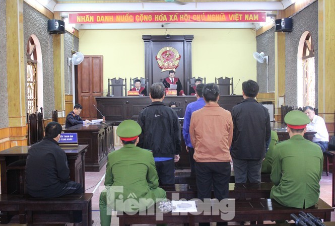 Điểm nhấn giáo dục: Thông tin mới nhất vụ nâng điểm thi tại Sơn La Tòa cấp phúc thẩm tuyên án sáng 20/11.