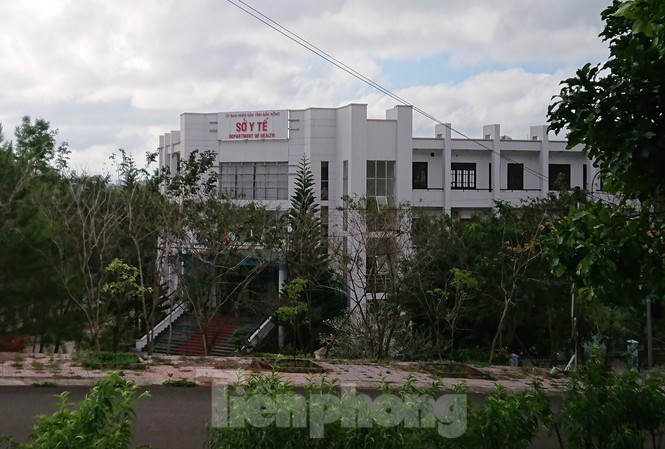 Chênh lệch 14 gói thầu ở Đắk Nông: Thẩm định giá nói gì? Sở Y tế Đắk Nông
