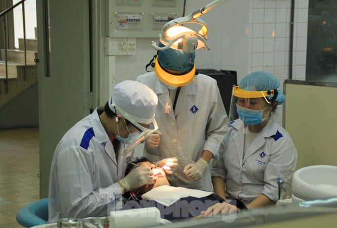 Hơn 1.000 SV Trường Y khoa Phạm Ngọc Thạch sẵn sàng tham gia chống dịch COVID-19 Hơn 1.000 SV Trường Y khoa Phạm Ngọc Thạch sẵn sàng tham gia chống dịch COVID-19