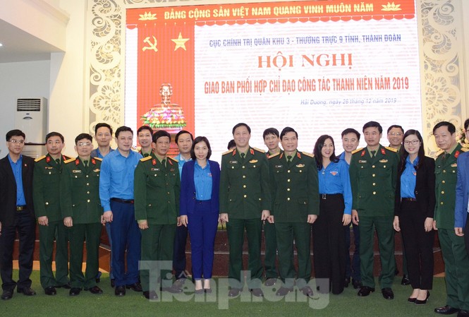 145 công trình thanh niên làm theo lời Bác Các đại biểu tham dự hội nghị, sáng 26/12