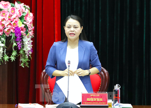 Bà Nguyễn Thị Thu Hà được giới thiệu tái cử Bí thư Tỉnh ủy Ninh Bình Bà Nguyễn Thị Thu Hà, Uỷ viên TƯ Đảng, Bí thư Tỉnh uỷ khoá XXI, được giới thiệu tái cử khoá XXII - Ảnh: Hoàng Long.