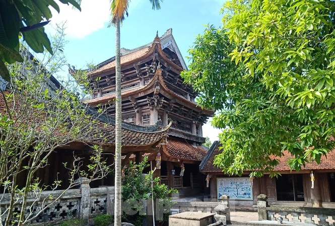 Khai hội ngôi chùa cổ có gác chuông bằng gỗ cao nhất Việt Nam Gác chuông gỗ tại Chừa Keo Thái Bình được công nhận cao nhất Việt Nam - Ảnh: Hoàng Long