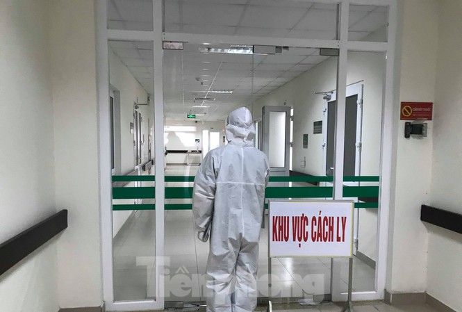 Bệnh viện Bạch Mai hỗ trợ điều trị bệnh nhân Covid -19 diễn biến nặng Bệnh viện Bạch Mai hỗ trợ điều trị bệnh nhân Covid -19 diễn biến nặng