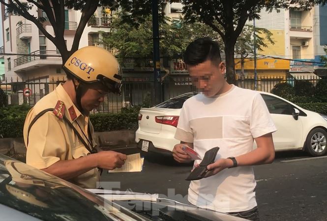 Hơn 1000 lượt CSGT TPHCM không nhận hối lộ - ảnh 1