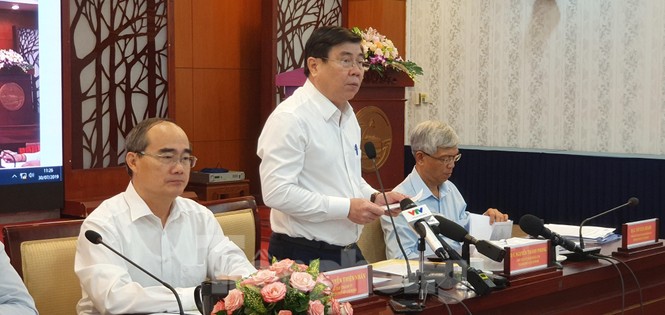 Vi phạm xây dựng tràn lan: Chủ tịch TPHCM đề nghị công an vào cuộc - ảnh 1
