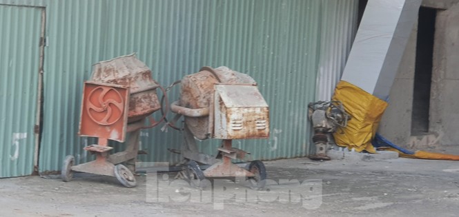 Cận cảnh tòa nhà triển lãm 800 tỷ xây dựng dang dở ở Thủ Thiêm - ảnh 8