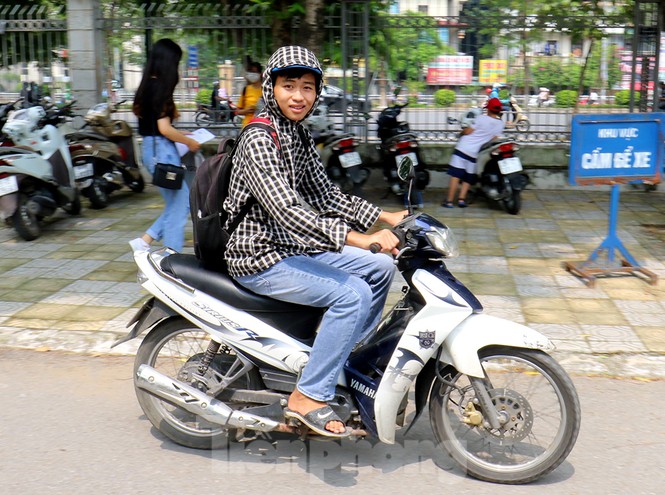 Thủ khoa ‘đạp xe giao trứng vịt’ nhập học trường ĐH Bách khoa Hà Nội - ảnh 8