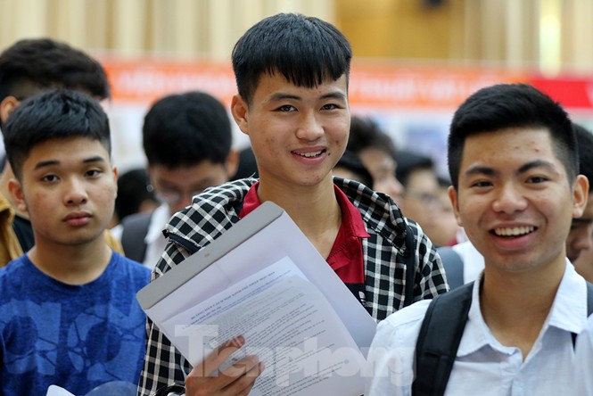 Thủ khoa ‘đạp xe giao trứng vịt’ nhập học trường ĐH Bách khoa Hà Nội - ảnh 4