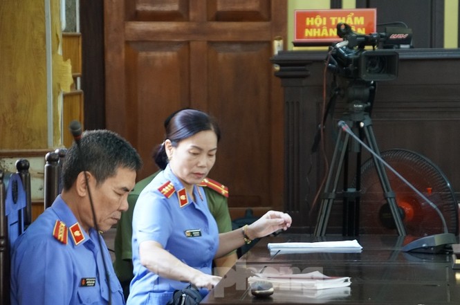 Xử gian lận thi ở Sơn La: Không giao việc, triệu tập 27 nhân chứng quan trọng - ảnh 6