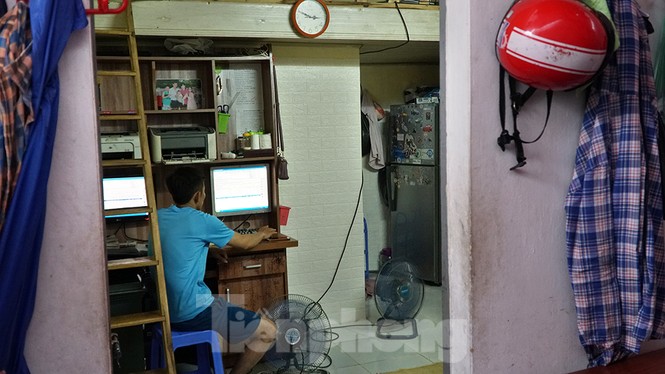Nhà dân vẫn ngổn ngang sau vụ cháy công ty Rạng Đông - ảnh 12
