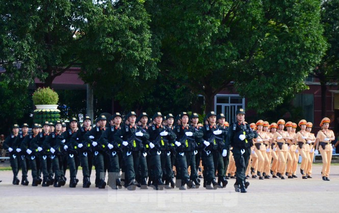 Mãn nhãn với màn võ thuật của công an tại hội thi điều lệnh - ảnh 3