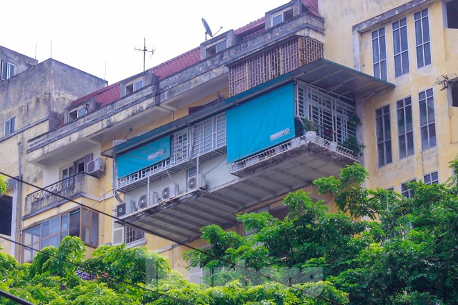 'Chuồng cọp' bao phủ khu chung cư đắc địa Thủ đô - ảnh 7
