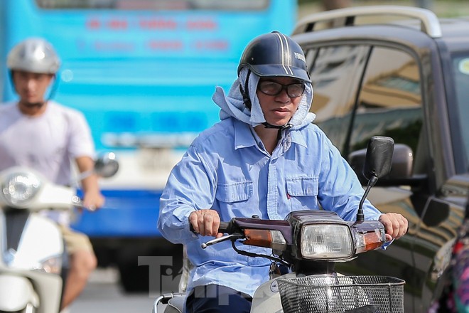 Hà Nội trở lại nắng nóng sau ngày mưa dông - ảnh 10