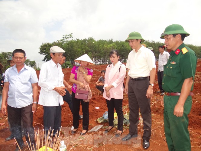  Phát hiện hài cốt liệt sĩ trong rẫy cà phê - ảnh 3