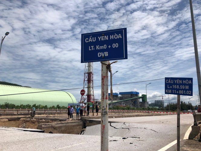 Cầu Yên Hòa bị xé toạc khiến 2 người chết: Nghi vấn chất lượng công trình - ảnh 2