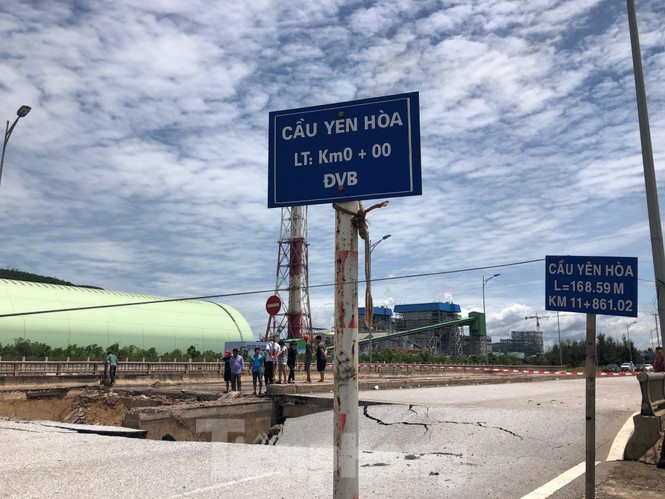 Hố tử thần chân cầu Yên Hòa nuốt chết người: Ai phải chịu trách nhiệm? - ảnh 1