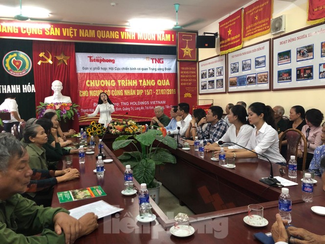Tập đoàn TNG Holdings Việt Nam trao tặng quà cho cựu Thanh niên xung phong - ảnh 3