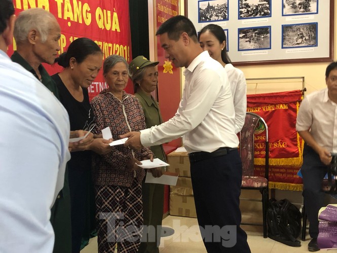 Tập đoàn TNG Holdings Việt Nam trao tặng quà cho cựu Thanh niên xung phong - ảnh 7