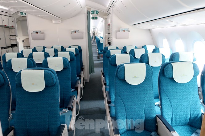 Cận cảnh chiếc tàu bay thứ 100 hiện đại nhất của Việt Nam - ảnh 6