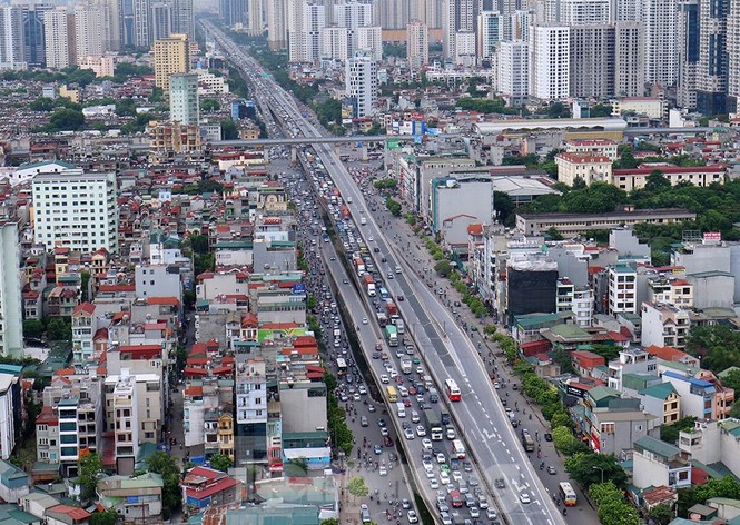 Xe tải chết máy gây ùn tắc kéo dài đường vành đai 3 - ảnh 9