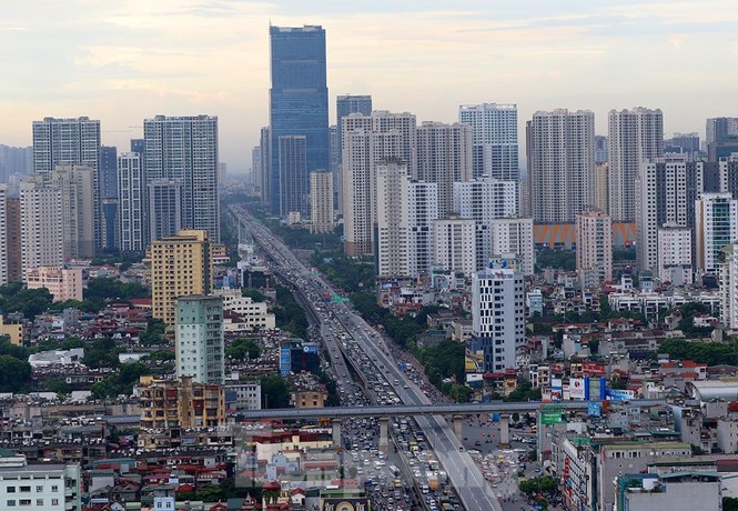 Xe tải chết máy gây ùn tắc kéo dài đường vành đai 3 - ảnh 1