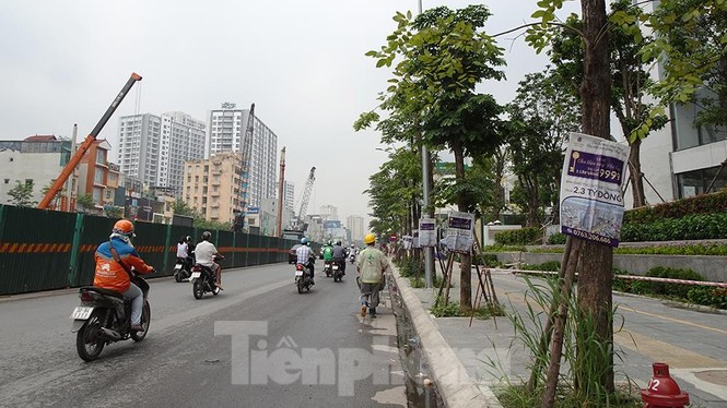 Cận cảnh đường vành đai 2 đoạn đầu cầu Vĩnh Tuy thênh thang sau mở rộng - ảnh 5