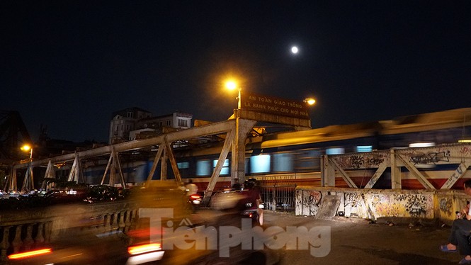 Hình ảnh đẹp khó tin về trăng rằm Tết Trung thu - ảnh 8