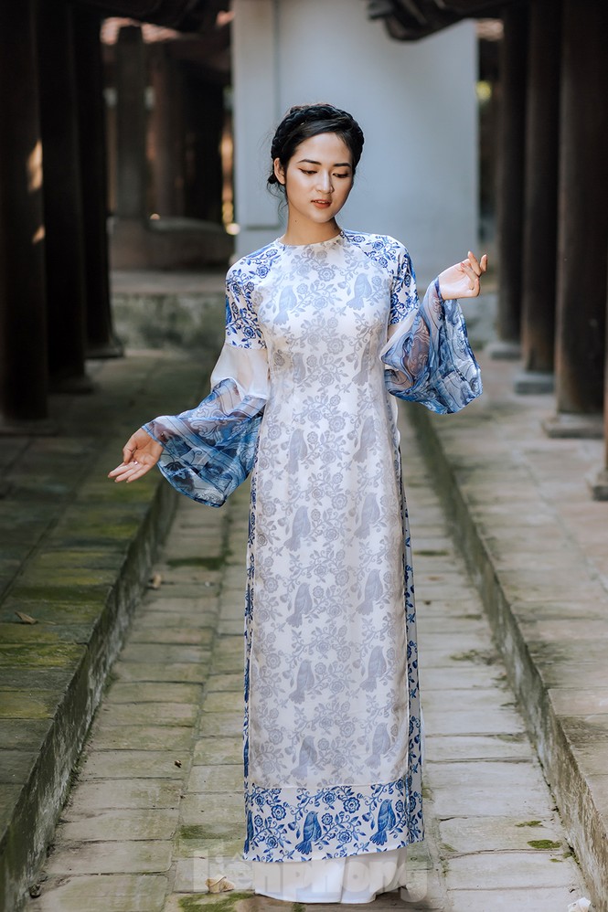 'Sắc thu Hà Nội' rực rỡ trên phố bích họa Phùng Hưng - ảnh 8