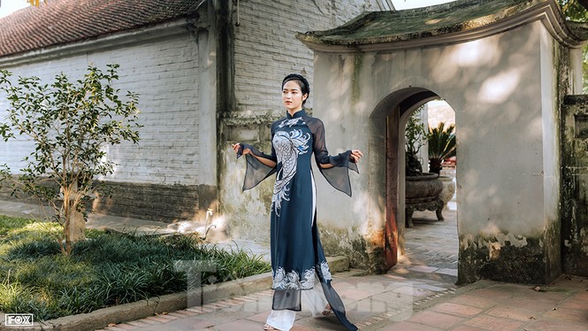 'Sắc thu Hà Nội' rực rỡ trên phố bích họa Phùng Hưng - ảnh 11