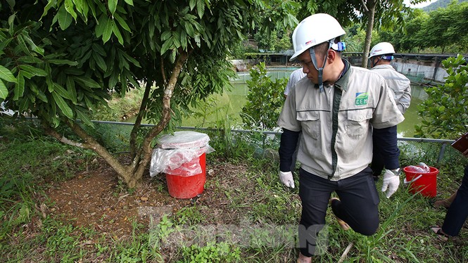 Toàn cảnh nhà máy nước sông Đà, nơi nguồn nước sạch cho Thủ đô đang bị đe dọa - ảnh 11