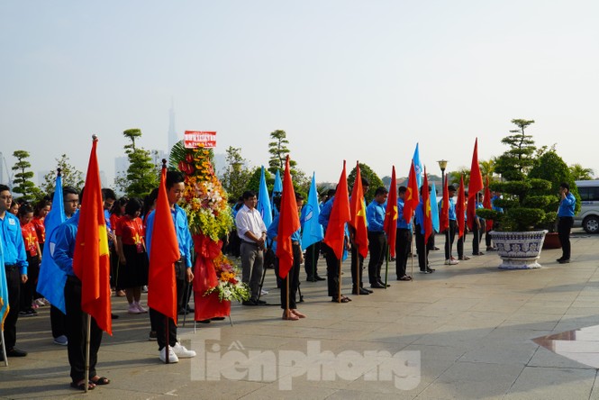 Hành trình “Tôi yêu Tổ quốc tôi” đặt chân đến Thành phố mang tên Bác - ảnh 2