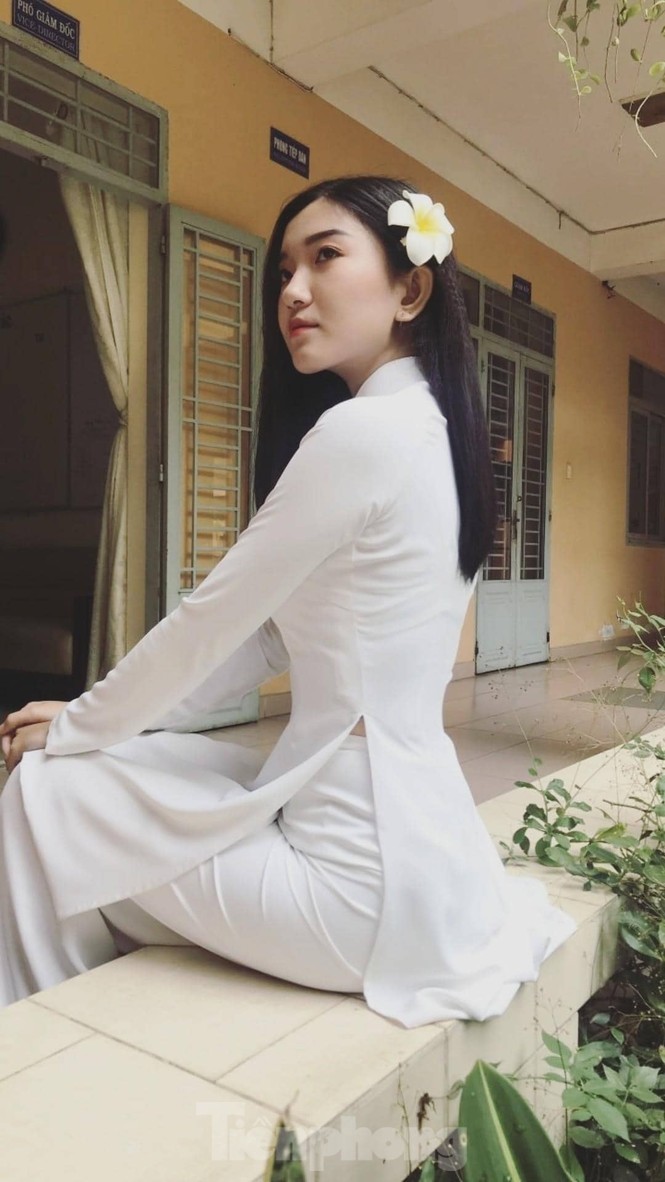 Nhan sắc Hoa khôi Duyên dáng áo dài nữ sinh GDTX TPHCM - ảnh 2