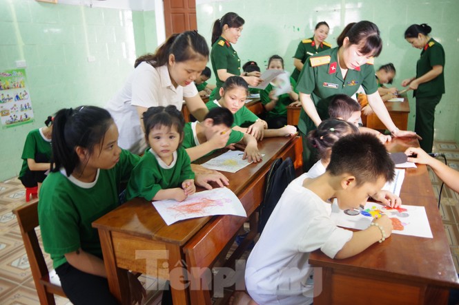 Vinh danh điển hình học tập và làm theo Bác - ảnh 2