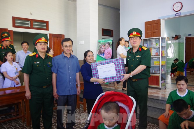 Vinh danh điển hình học tập và làm theo Bác - ảnh 3
