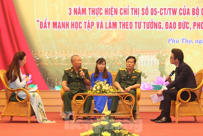 Tôn vinh điển hình học tập, làm theo gương Bác - ảnh 2
