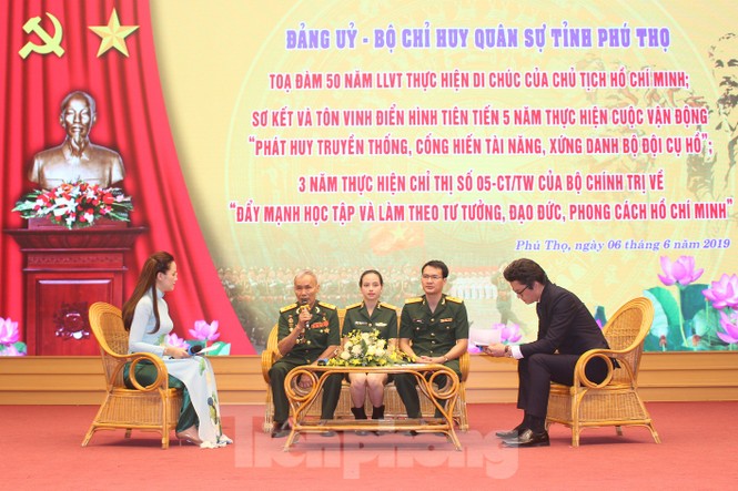 Tôn vinh điển hình học tập, làm theo gương Bác - ảnh 3