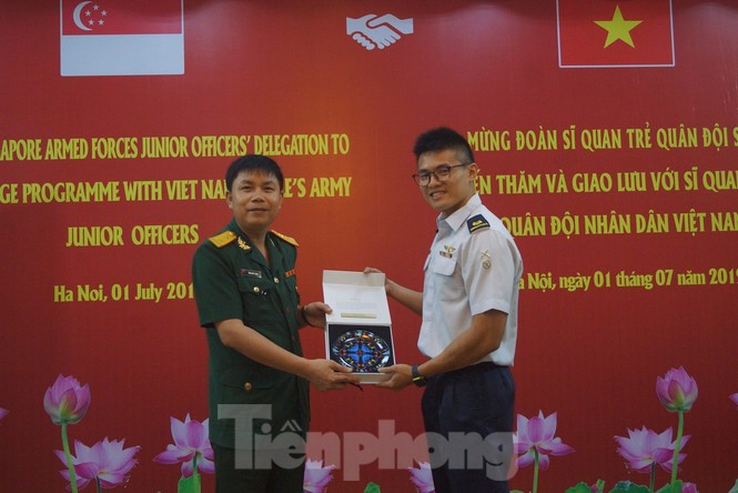 Sĩ quan trẻ Việt Nam - Singapore tăng cơ hội hiểu biết lẫn nhau - ảnh 5