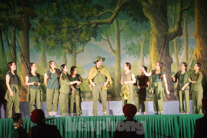 'Điều đọng lại sau chiến tranh' - ảnh 6