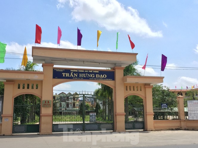 Đất học 'nóng' vì thí sinh đua nhau chọn trường THPT công lập nhóm dưới - ảnh 1