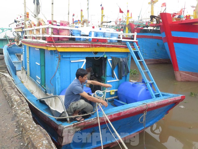 Thái Bình ban hành công điện khẩn, Nam Định cấm biển đối phó bão số 2 - ảnh 2