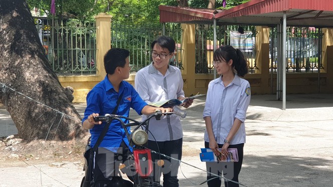 3 thí sinh Nam Định tăng 28.7 điểm sau phúc khảo do tô sai mã đề - ảnh 1