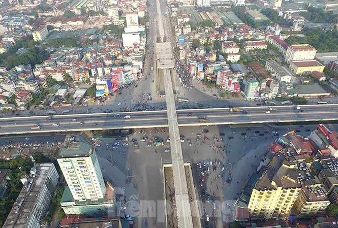 Kỷ luật nhiều sếp Thanh tra xây dựng, xóa sổ bãi xe lậu ôm 'đất vàng' - ảnh 5
