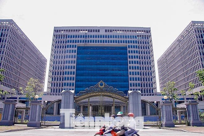 Bộ, ngành khư khư 'ôm' đất vàng, Nha Trang muốn xây cao ốc 80 tầng ven biển - ảnh 2