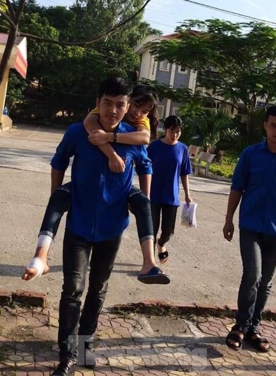 Đề Ngoại ngữ dễ thở, nhiều thí sinh thở phào tự tin đạt 8 điểm - ảnh 2